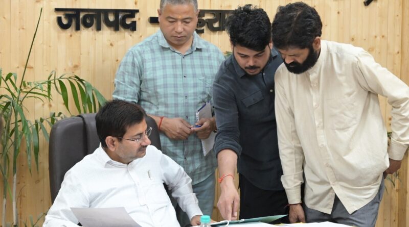 औचक निरीक्षण में 19 गैस सिलेंडर जब्त; गैस की कालाबाजारी में 02 गिरफ्तार; 2 मुकदमें दर्ज