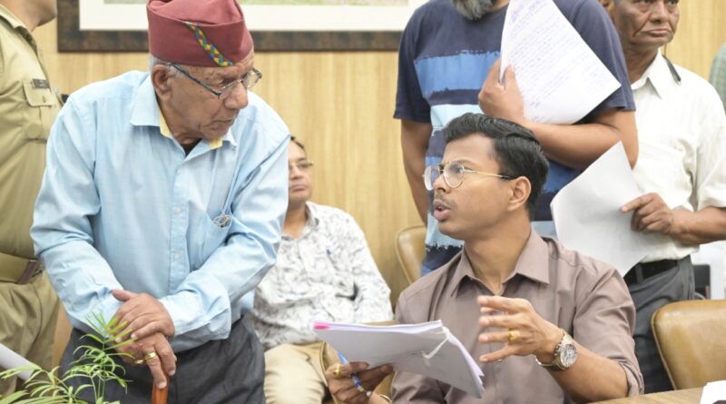 जन सुनवाई में अनुपस्थित अधिकारियों पर सख्ती, नगर निगम समेत चार विभागों से मांगा स्पष्टीकरण