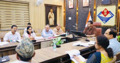 जिला चिकित्सालय के घटते राजस्व के कारणों की जांच कर विस्तृत रिपोर्ट प्रस्तुत करने के डीएम ने दिए निर्देश
