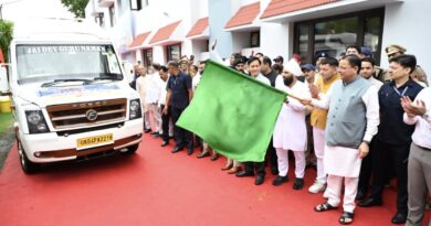टनकपुर से कैलाश मानसरोवर यात्रा के प्रथम दल को मुख्यमंत्री श्री पुष्कर सिंह धामी ने हरी झंडी दिखाकर किया रवाना