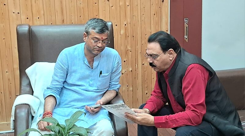 वार्ता से समस्याओं के समाधान पर दिया बल