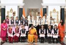 राष्ट्रपति से भेंट कर अभिभूत हुए जनजातीय छात्र-छात्राएं