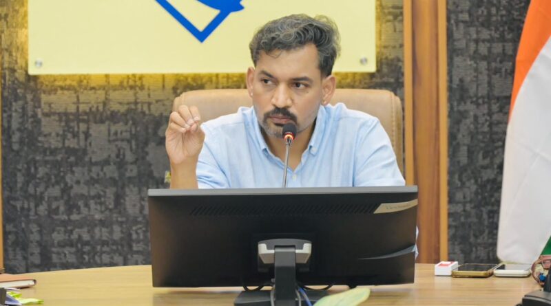 सरकारी भूमि से तत्काल हटाएं अतिक्रमण, पॉलीगॉन मैपिंग न करने वाले 12 विभागों को डीएम का नोटिस