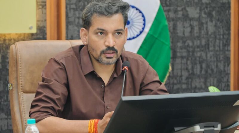 रेयर डिजीज से पीड़ित बच्चों के उपचार हेतु डीएम की पहल; 10 बच्चों के उपचार को जिला प्रशासन ने दिए रू0 9.60 लाख