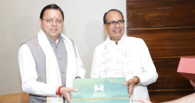 सीएम पुष्कर सिंह धामी ने केंद्रीय मंत्री शिवराज सिंह चौहान से की मुलाकात, उत्तराखंड में 315 सड़कों के प्रस्तावों पर हुई चर्चा